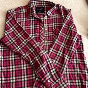 Long sleeve plaid shirt